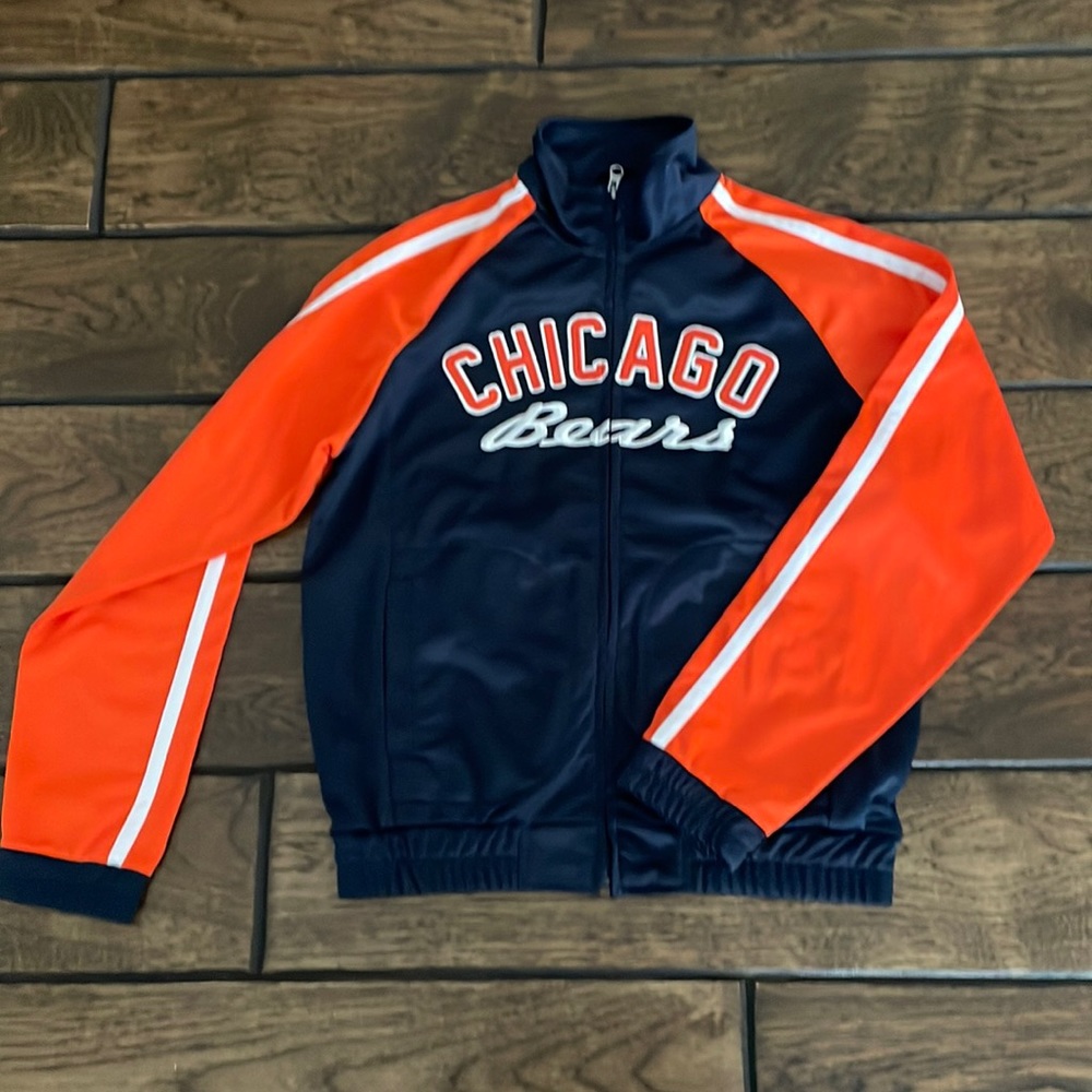 Bears Women’s SMALL.